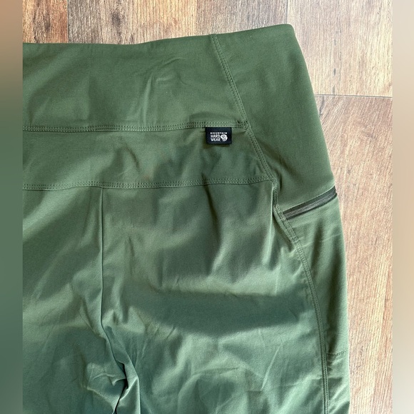 New. Woman’s Dynama High rise ankle pant - Picture 5 of 9